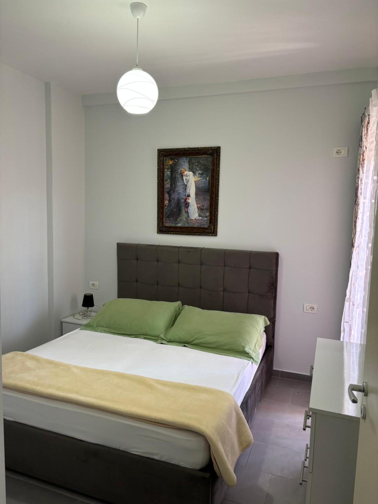 Apartament Kris In Durres Plazh Bagian luar foto